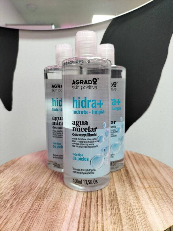 Agua micelar