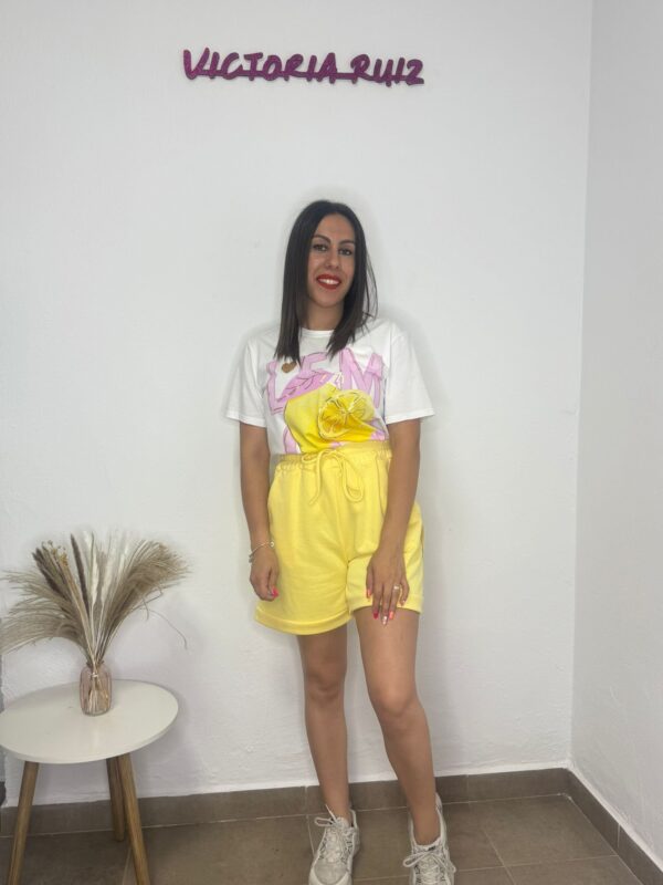 Short Jimena Amarillo