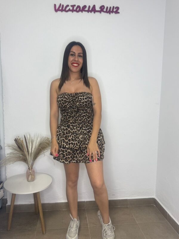 Mona Julia Leopardo