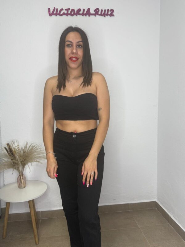 Top negro vaquero