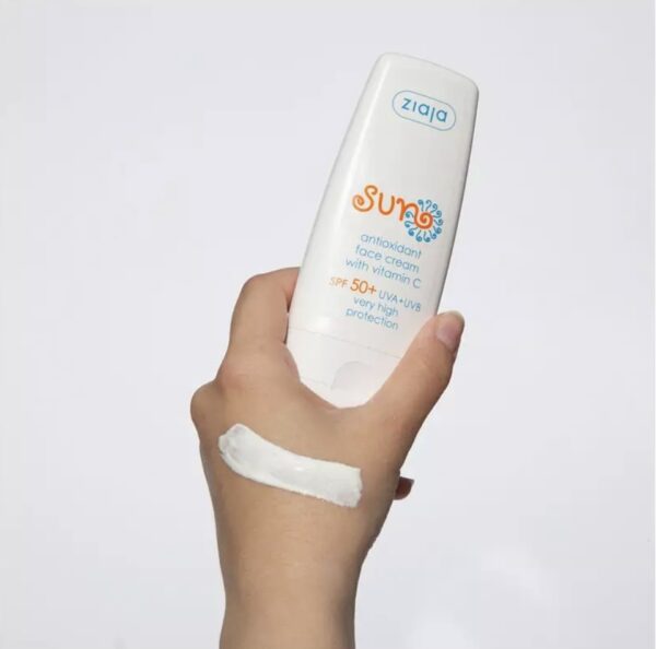 SUN Crema facial antioxidante SPF 50+ con Vitamina C - Imagen 2