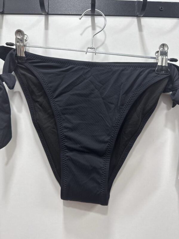 Braga bikini negra
