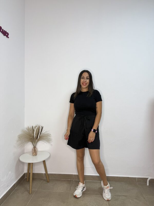 Pantalon bolsillos negro