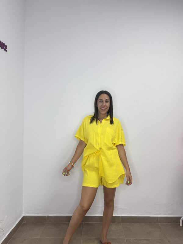 Conjunto Conil amarillo