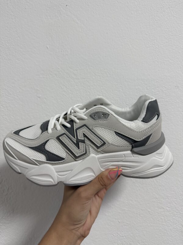 Deportes NB gris - Imagen 2