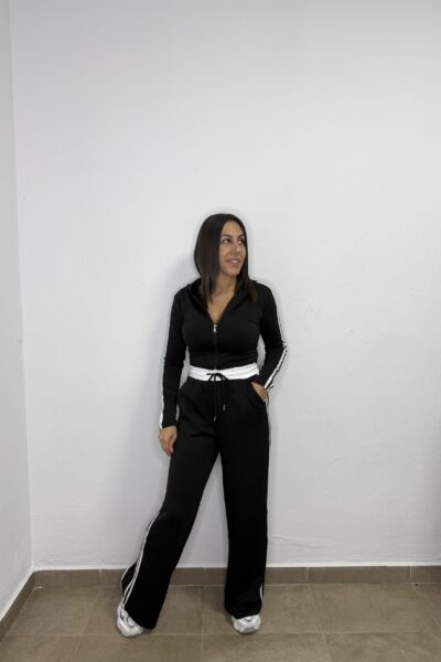 Conjunto deportivo Paula negro
