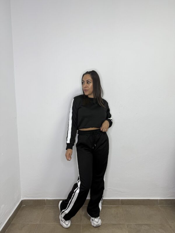 Conjunto deportivo Sonia negro - Imagen 2