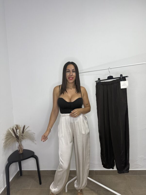 Pantalon satinado