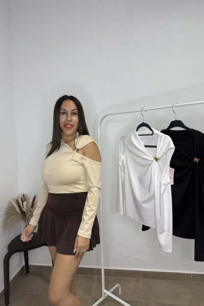 Camiseta broche